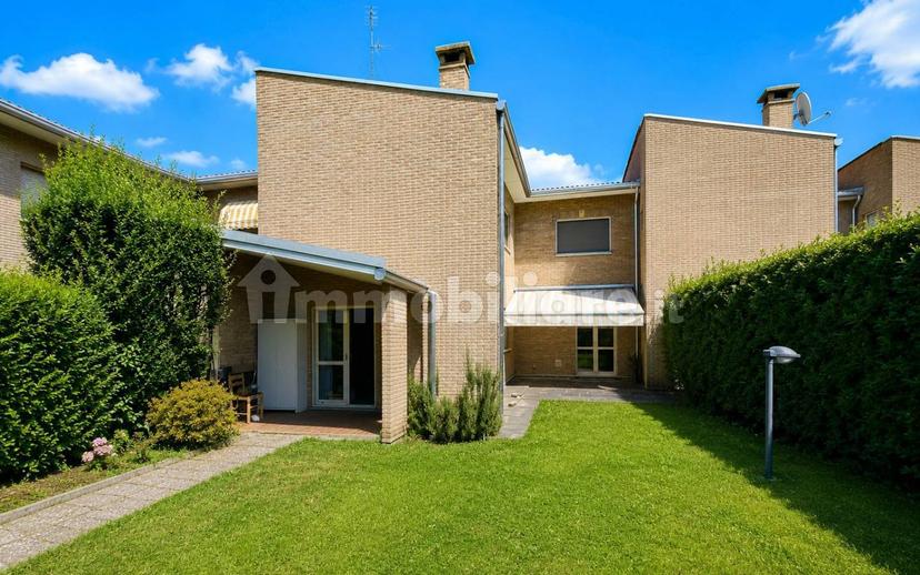 Villa a schiera via Ugo Foscolo, Centro, Lomazzo — foto 6 di 46