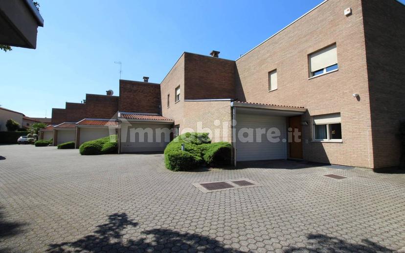 Villa a schiera via Ugo Foscolo, Centro, Lomazzo — foto 20 di 46