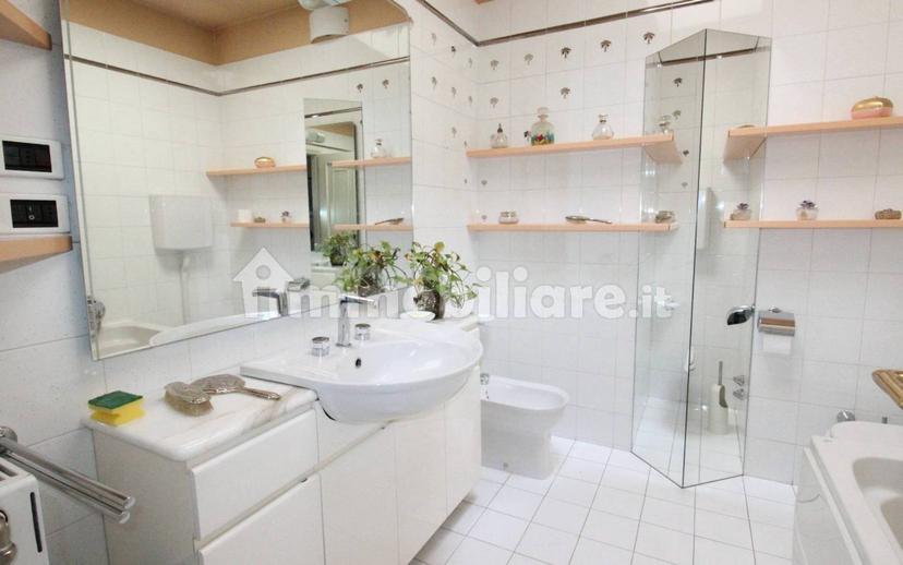 Villa a schiera via Ugo Foscolo, Centro, Lomazzo — foto 11 di 46