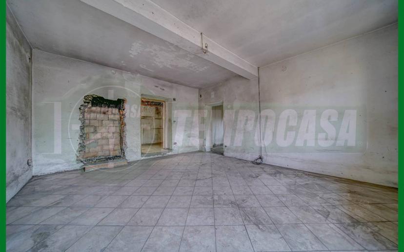 Terratetto plurifamiliare piazza Guglielmo Marconi, Centro, Leggiuno — foto 7 di 33