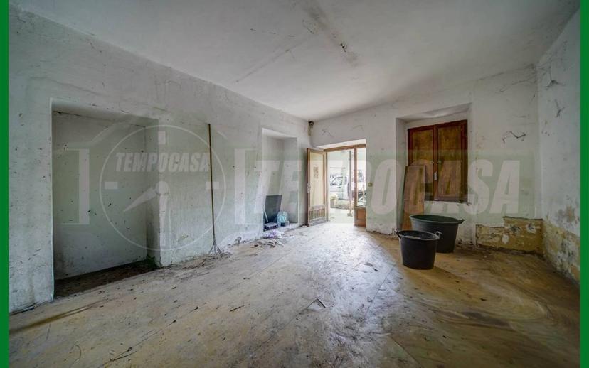 Terratetto plurifamiliare piazza Guglielmo Marconi, Centro, Leggiuno — foto 4 di 33