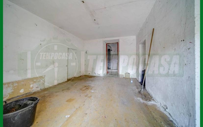 Terratetto plurifamiliare piazza Guglielmo Marconi, Centro, Leggiuno — foto 2 di 33