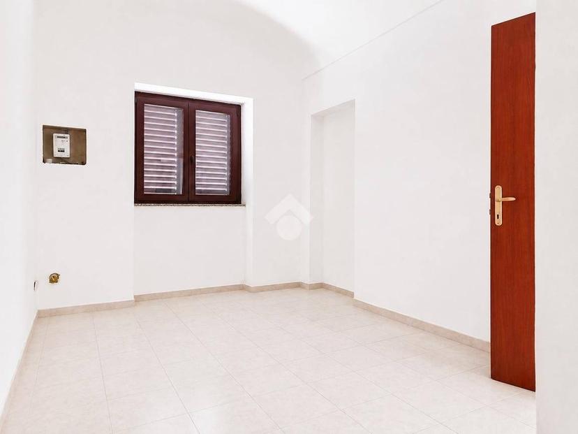 Trilocale via Cottoni 53, Centro, Sorso