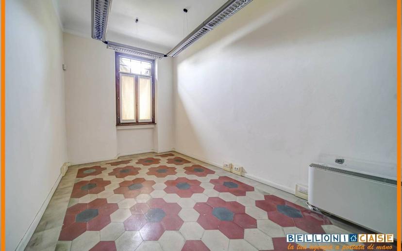 Villa unifamiliare via 25 Aprile, Centro, Jerago con Orago — foto 11 di 50