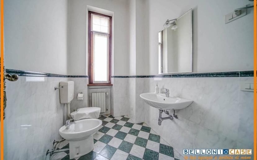 Villa unifamiliare via 25 Aprile, Centro, Jerago con Orago — foto 25 di 50