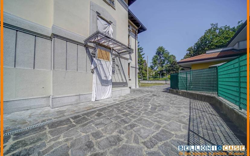 Villa unifamiliare via 25 Aprile, Centro, Jerago con Orago — foto 17 di 50