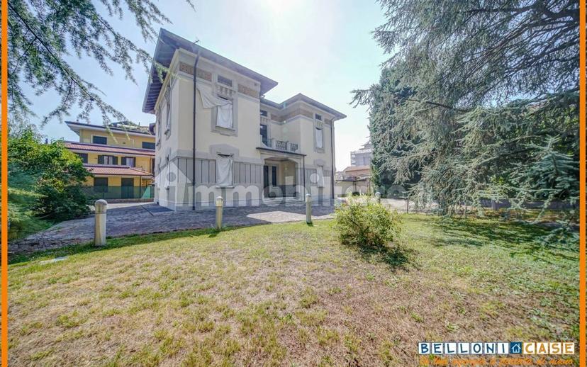 Villa unifamiliare via 25 Aprile, Centro, Jerago con Orago — foto 28 di 50
