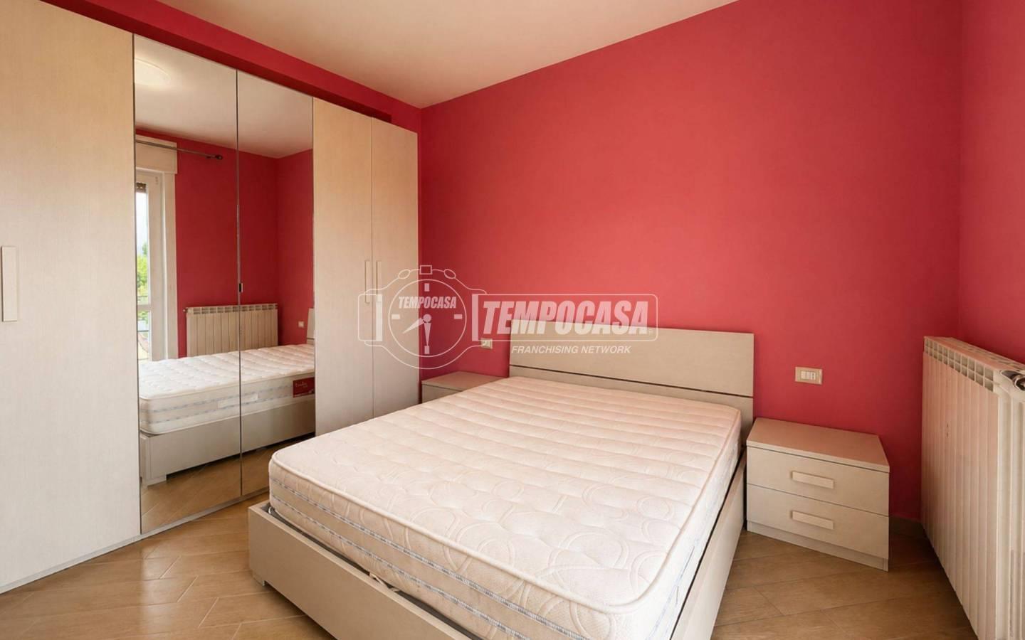 Trilocale via Luigi Galvani 3, Centro, Osnago