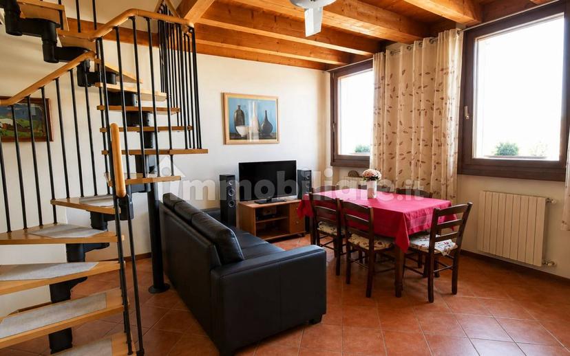 Appartamento via Manbrotta 12, San Martino Buon Albergo — foto 4 di 19
