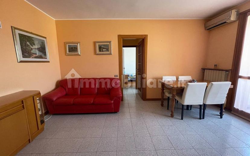 Trilocale piazza Alcide De Gasperi 26, Gerenzano — foto 3 di 9
