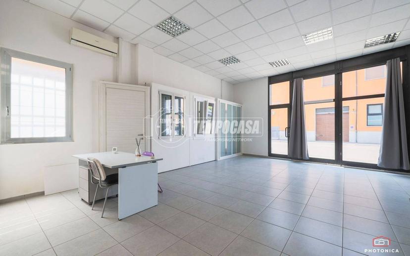 Loft, ottimo stato, piano terra, Foro Boario, Forlì — foto 3 di 24