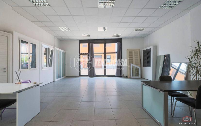 Loft, ottimo stato, piano terra, Foro Boario, Forlì — foto 9 di 24