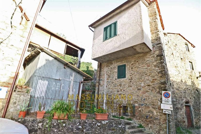 Terratetto unifamiliare via di Gave, 3, Castelli, Pescia Nord, Pescia — foto 17 di 22