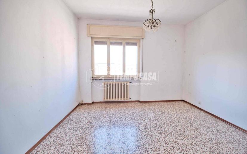 Trilocale buono stato, primo piano, Cameri — foto 36 di 38
