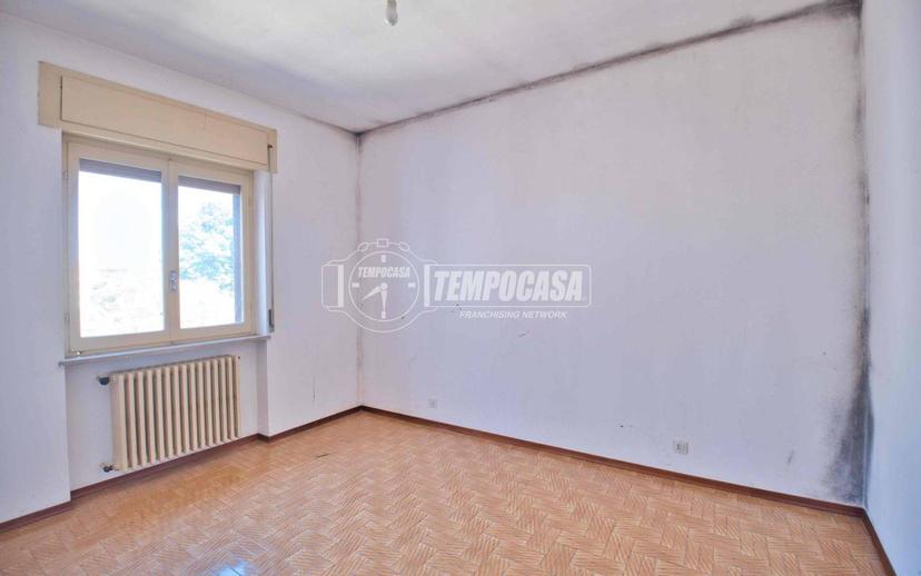 Trilocale buono stato, primo piano, Cameri — foto 22 di 38