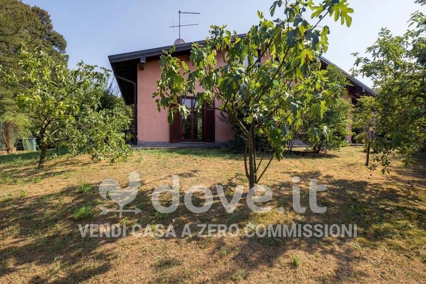 Villa unifamiliare via XXV Aprile 39, Laveno, Laveno-Mombello — foto 13 di 58