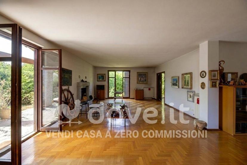 Villa unifamiliare via XXV Aprile 39, Laveno, Laveno-Mombello — foto 49 di 58