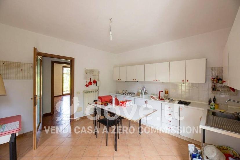 Villa unifamiliare via XXV Aprile 39, Laveno, Laveno-Mombello — foto 48 di 58