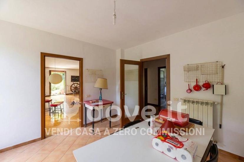 Villa unifamiliare via XXV Aprile 39, Laveno, Laveno-Mombello — foto 27 di 58