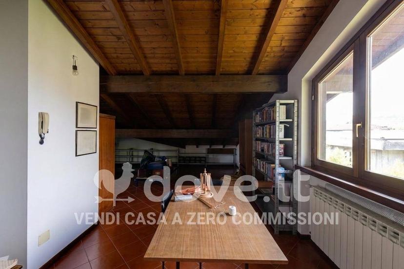 Villa unifamiliare via XXV Aprile 39, Laveno, Laveno-Mombello — foto 7 di 58