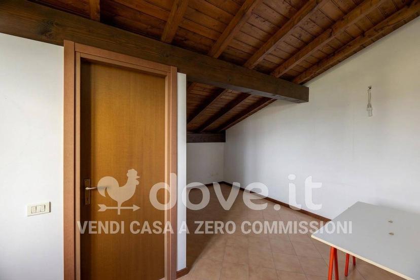 Villa unifamiliare via XXV Aprile 39, Laveno, Laveno-Mombello — foto 9 di 58