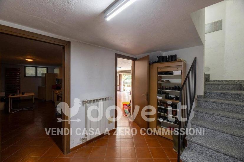 Villa unifamiliare via XXV Aprile 39, Laveno, Laveno-Mombello — foto 50 di 58