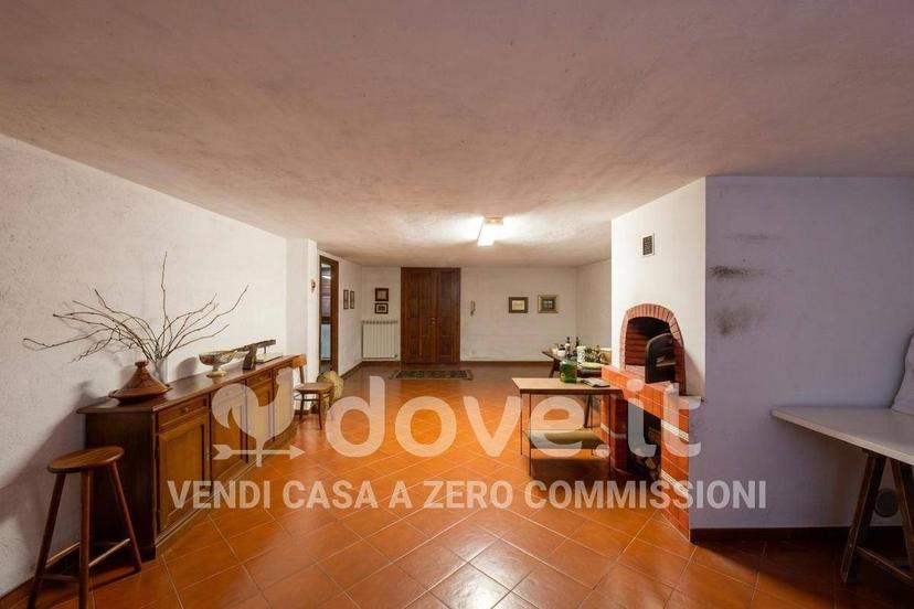 Villa unifamiliare via XXV Aprile 39, Laveno, Laveno-Mombello — foto 31 di 58