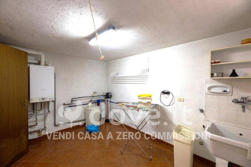 Villa unifamiliare via XXV Aprile 39, Laveno, Laveno-Mombello — foto 54 di 58