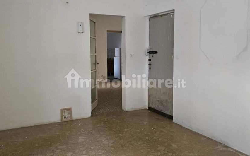 Bilocale via Giuseppe Mazzini 82, Centro, Codogno — foto 5 di 19
