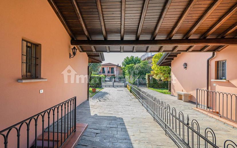 Villa bifamiliare via Como 6, Centro, Sirmione — foto 16 di 27