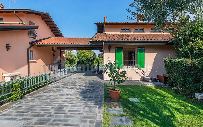 Villa bifamiliare via Como 6, Centro, Sirmione — foto 7 di 27