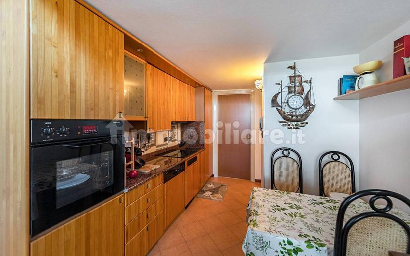 Villa bifamiliare via Como 6, Centro, Sirmione — foto 14 di 27