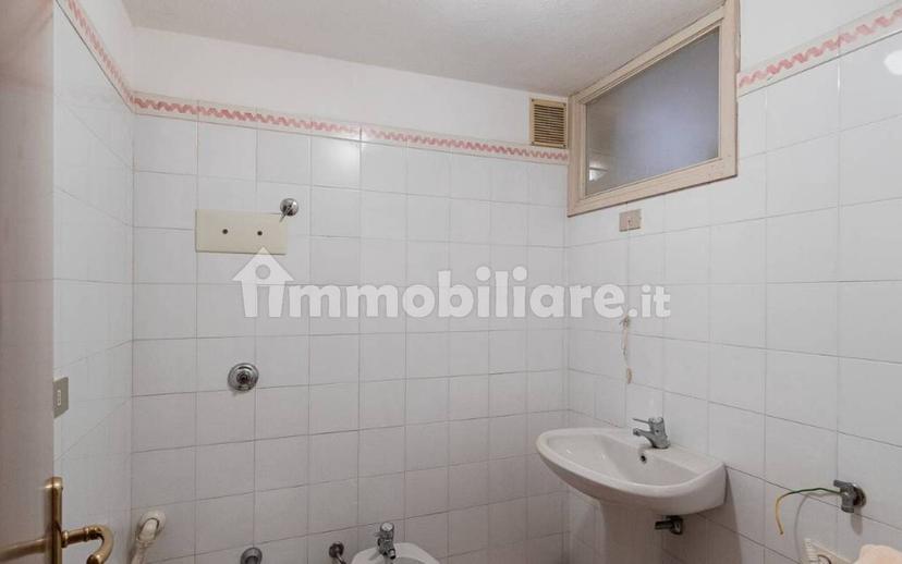 Villa bifamiliare via Como 6, Centro, Sirmione — foto 22 di 27