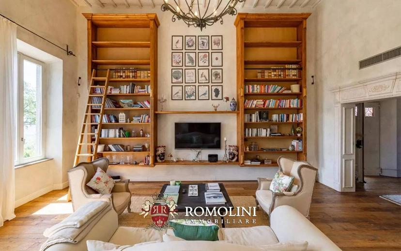 Villa unifamiliare, ottimo stato, 333 m², Gaiole in Chianti — foto 2 di 58