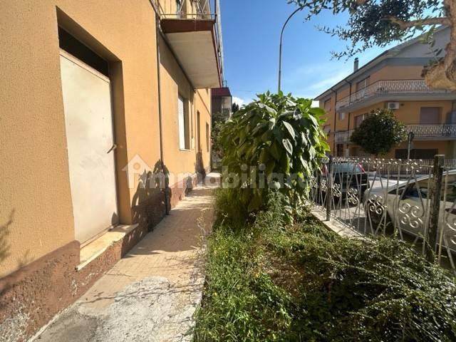 Quadrilocale via Giovanni Boccaccio, Centro, Falconara Marittima — foto 8 di 14
