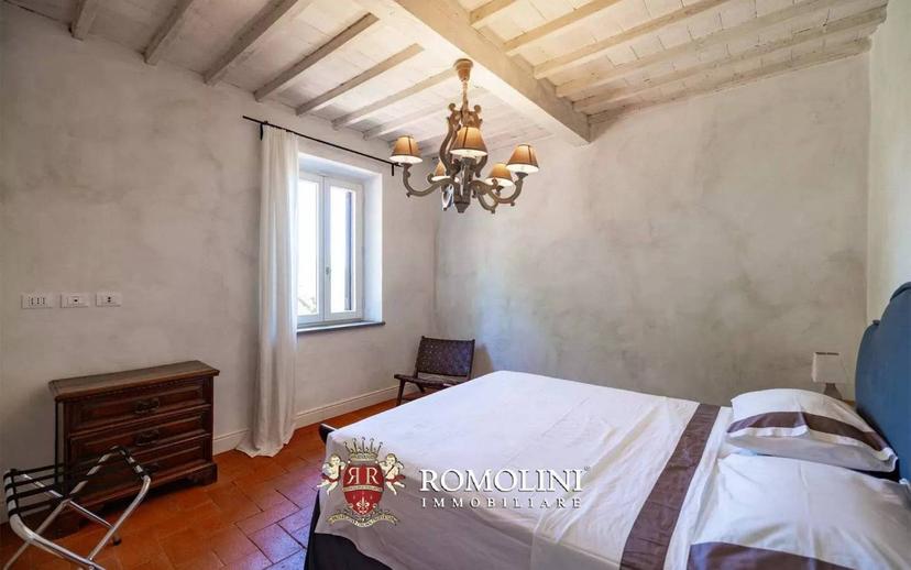 Villa unifamiliare, ottimo stato, 333 m², Gaiole in Chianti — foto 10 di 58