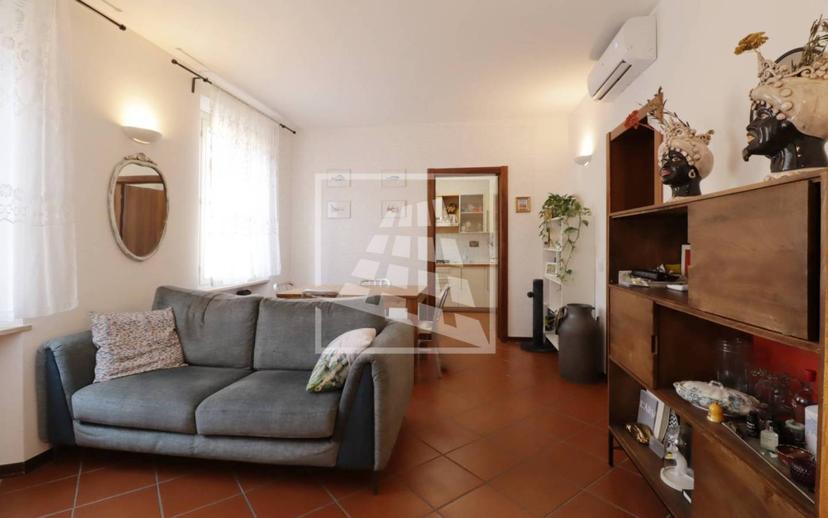 Trilocale corso Benedetto Cairoli 7, Centro Storico, Reggio Emilia — foto 9 di 33