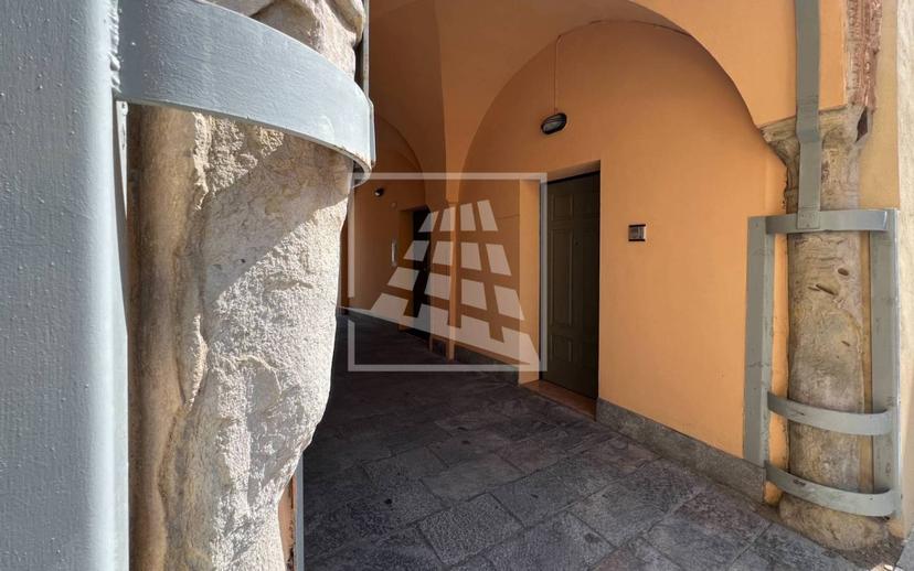 Trilocale corso Benedetto Cairoli 7, Centro Storico, Reggio Emilia — foto 11 di 33