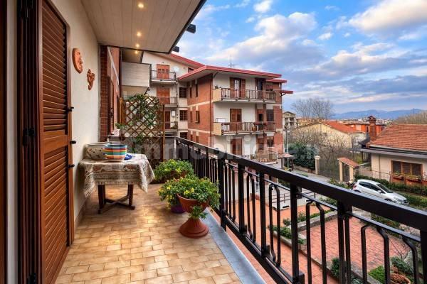 Quadrilocale via Taverna Campanile 317, Centro, Monteforte Irpino — foto 2 di 16