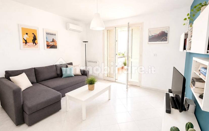 Attico 135 m² con terrazza, Fiumefreddo di Sicilia — foto 2 di 21