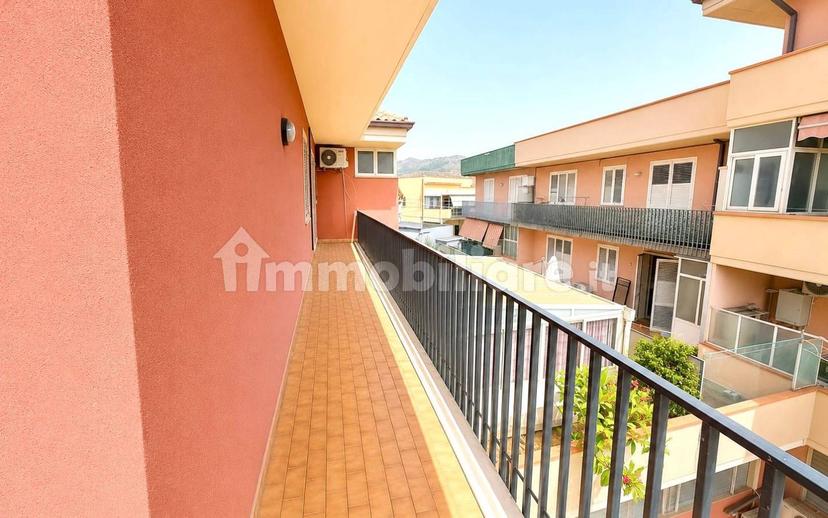 Attico 135 m² con terrazza, Fiumefreddo di Sicilia — foto 16 di 21