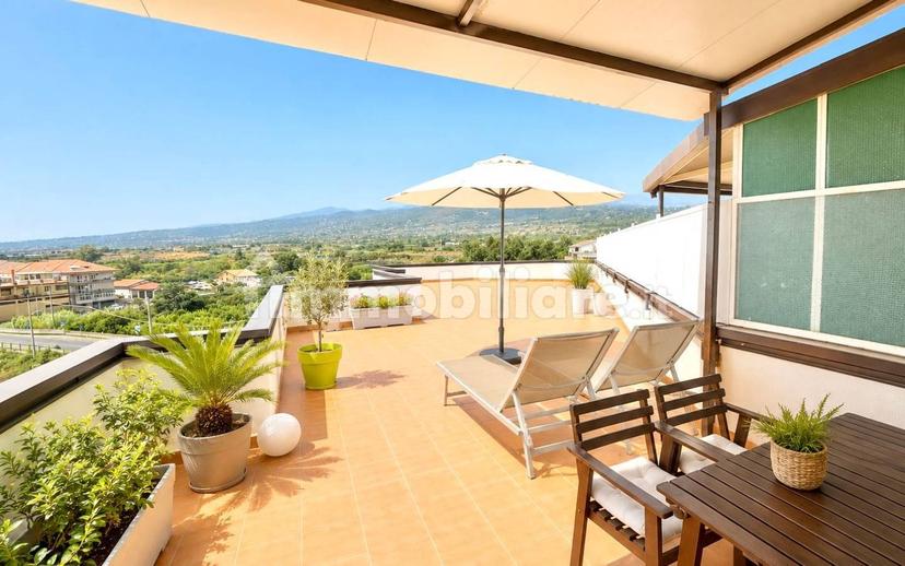 Attico 135 m² con terrazza, Fiumefreddo di Sicilia — foto 4 di 21