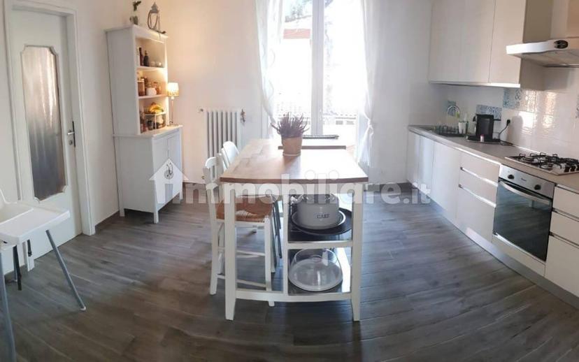Appartamento buono stato, primo piano, Centro, Castelnuovo Rangone — foto 7 di 11