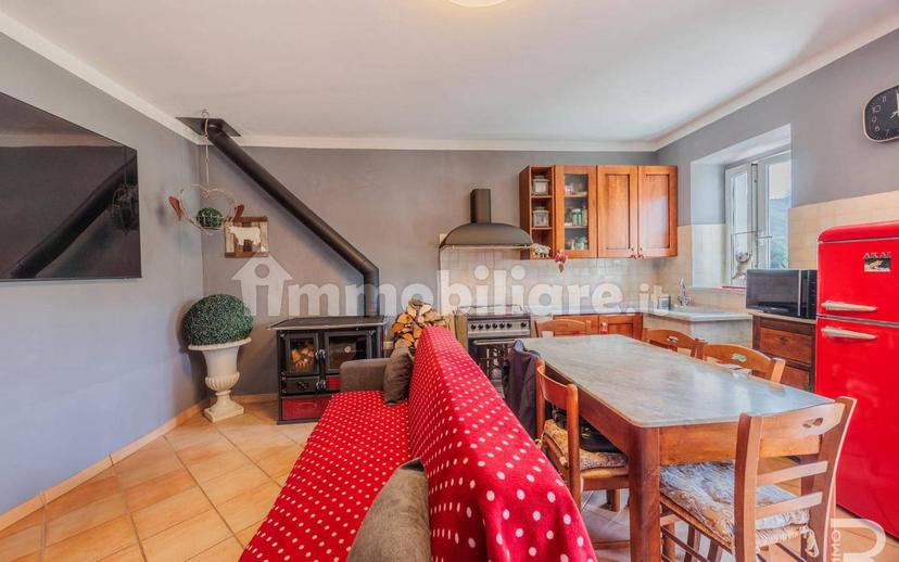 Villa unifamiliare Strada Statale del Valico del Cerreto, Fivizzano — foto 8 di 33