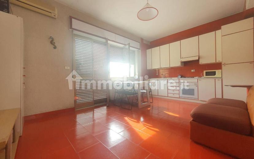 Bilocale via Enrico Fermi 20, Roccella Ionica — foto 11 di 14