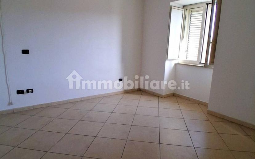 Trilocale via Nazionale Appia 24, San Nicola la Strada — foto 6 di 16
