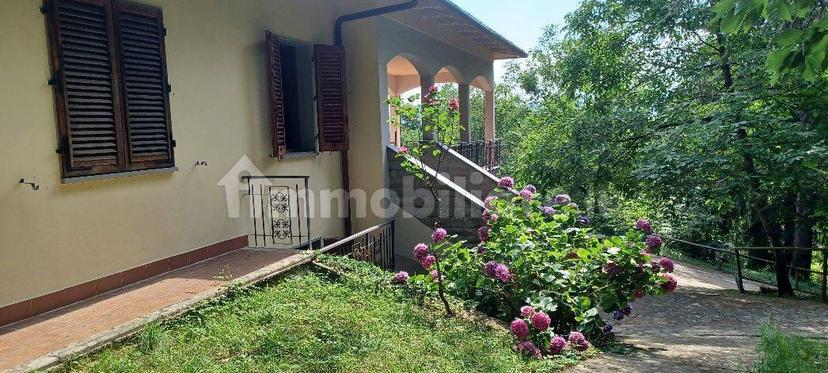 Villa unifamiliare via del Migliano, Centro, Vaiano — foto 5 di 22