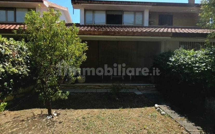 Villa bifamiliare via Raffaello Sanzio, San Vito Chietino — foto 18 di 35
