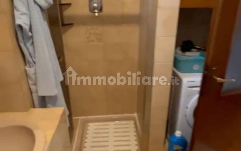 Stanza singola via Sant'Antonio 14, Biassono — foto 2 di 6