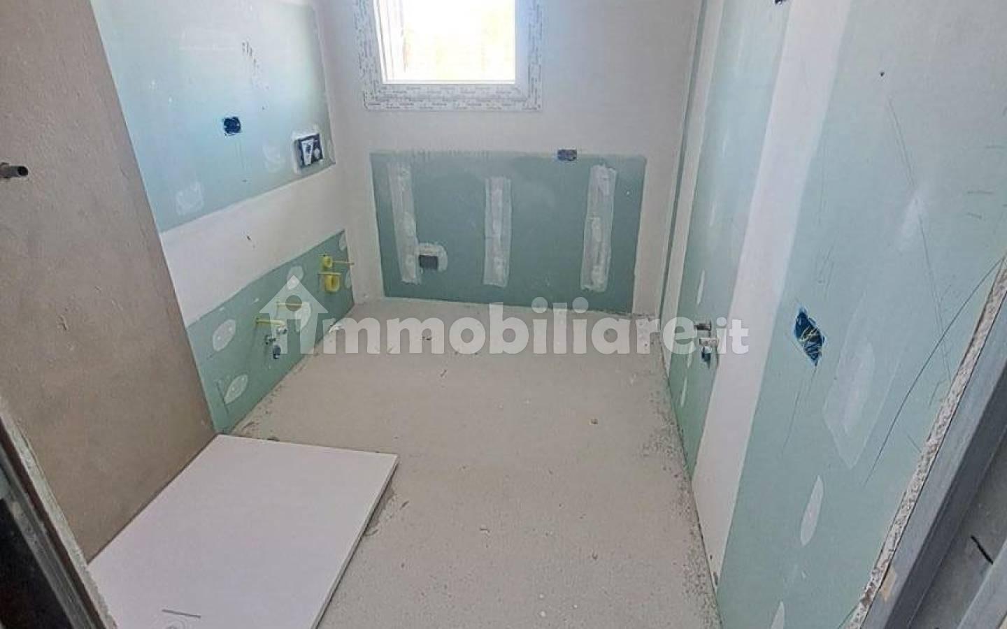 Villa unifamiliare via Roma 32, Azzano San Paolo